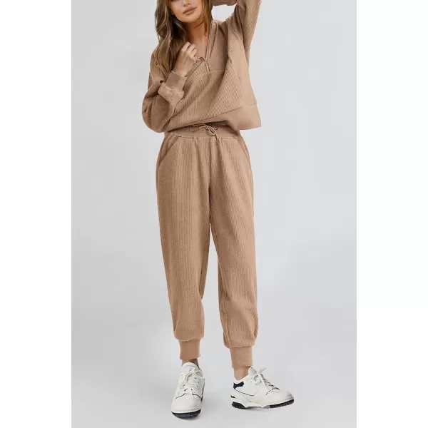 PRETTYGARDEN Womens 2 Piece Sweatsuits Set Long Sleeve Half Zip Pullover Sweatshirt Joggers Sweatpants Fall Outfits TracksuitKhaki
