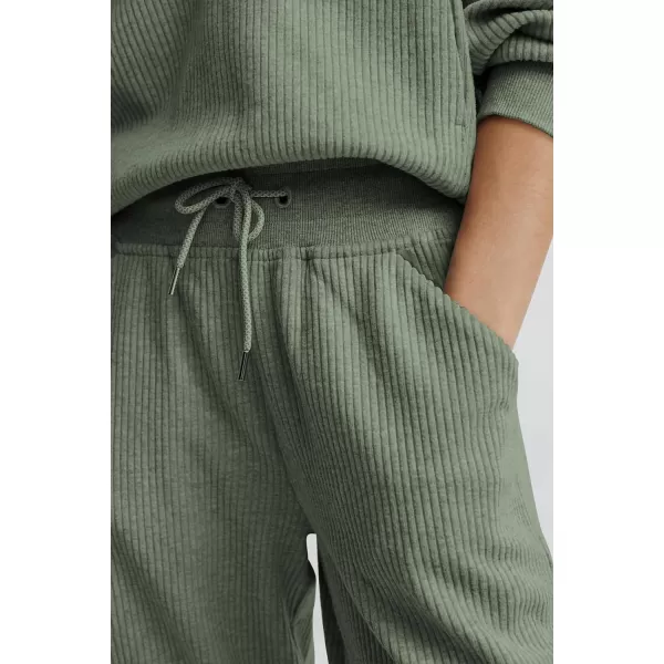 PRETTYGARDEN Womens 2 Piece Sweatsuits Set Long Sleeve Half Zip Pullover Sweatshirt Joggers Sweatpants Fall Outfits TracksuitLight Green