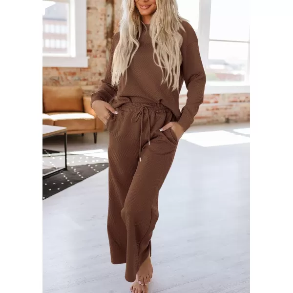 imagePRETTYGARDEN Womens 2 Piece Outfits Fall Casual Long Sleeve Pullover Tops and Wide Leg Pants Knitted Lounge SetsBrown