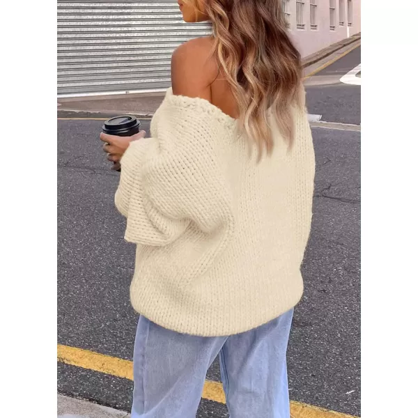 imagePRETTYGARDEN Womens Fall Sweaters 2024 Chunky Loose Long Sleeve V Neck Oversized Dressy Casual Knit Pullover TopsBeige