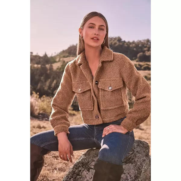 imagePRETTYGARDEN Womens Fall Clothes Sherpa Shacket Jacket Fuzzy Lapel Button Down Cropped Coat Winter OuterwearCamel