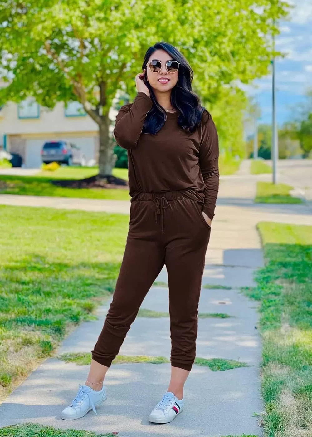 imagePRETTYGARDEN Womens Fall 2 Piece Lounge Outfit Long Sleeve Crewneck Pullover Tops High Waisted Pants Set TracksuitBrown