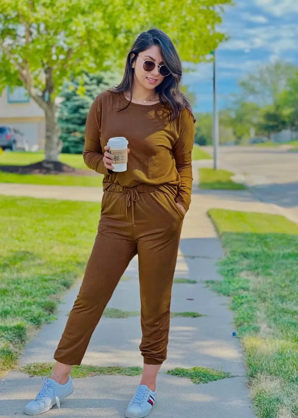 imagePRETTYGARDEN Womens Fall 2 Piece Lounge Outfit Long Sleeve Crewneck Pullover Tops High Waisted Pants Set TracksuitLight Brown