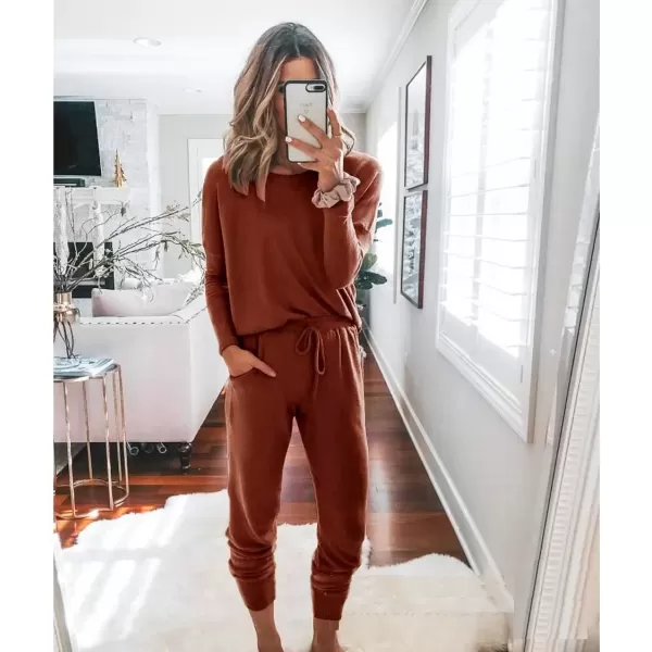 imagePRETTYGARDEN Womens Fall 2 Piece Lounge Outfit Long Sleeve Crewneck Pullover Tops High Waisted Pants Set TracksuitBrick Red