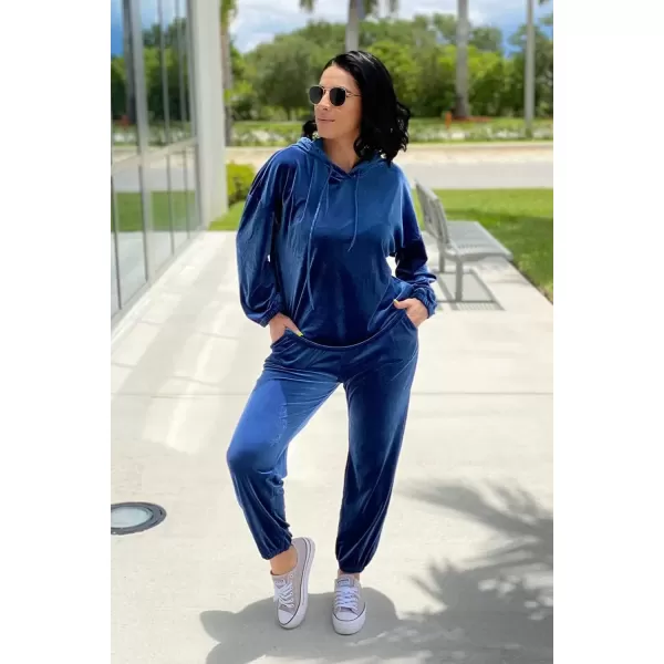 imagePRETTYGARDEN Womens Velour Tracksuits Set Hooded Pullover Sweatpants Long Sleeve 2 Piece Joggers OutfitsBlue