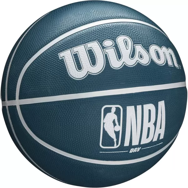 imageWILSON NBA DRV Series BasketballBlue