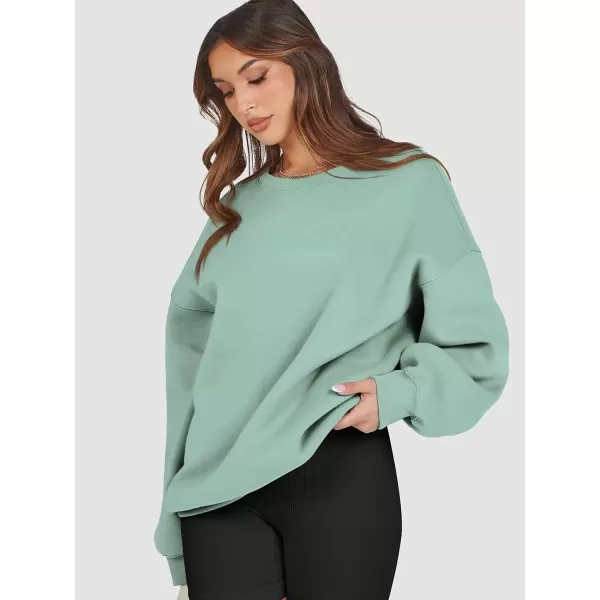 imageATHMILE Oversized Sweatshirt for Women Crewneck Fleece Long Sleeve Pullover Hoodies Tops Fall Fashion Outfits Clothes 2024Lightgreen