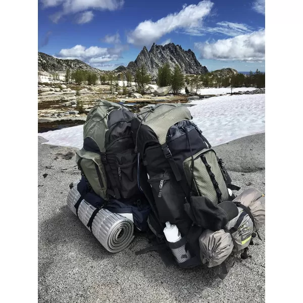 Amazon Basics Internal Frame Hiking Backpack with RainflyBlack