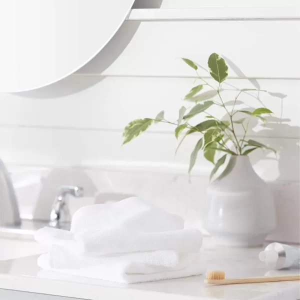 Amazon Basics  6 Piece Fade Resistant Oversize Bath Towel Hand and Washcloth Set 100 Cotton TealWhite