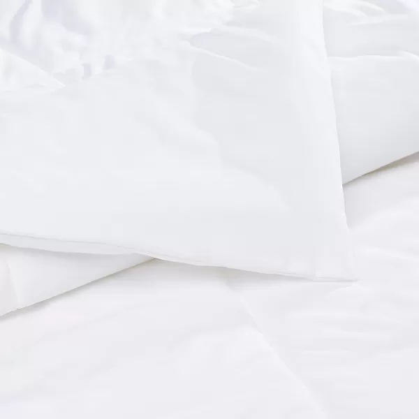 Amazon Basics Reversible Lightweight Microfiber Comforter Blanket FullQueen Chocolate  KhakiWhite  White