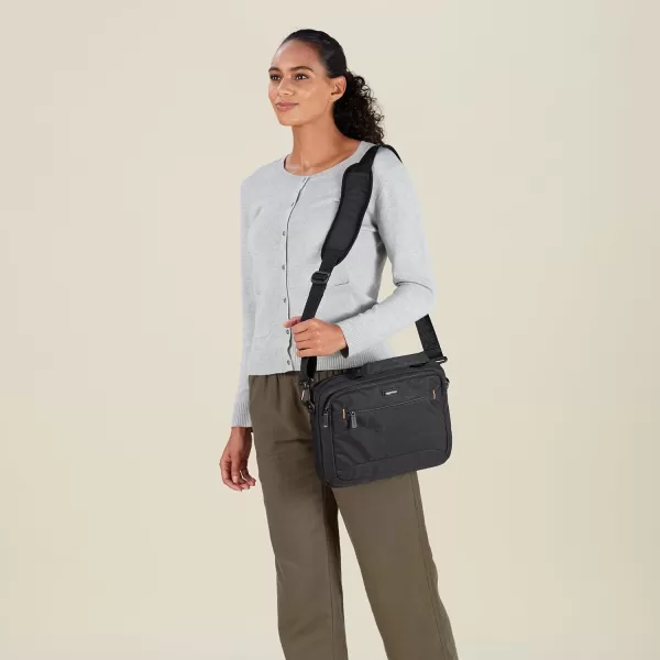 Amazon Basics 14Inch Tablet Bag Black116 Inch 1pack