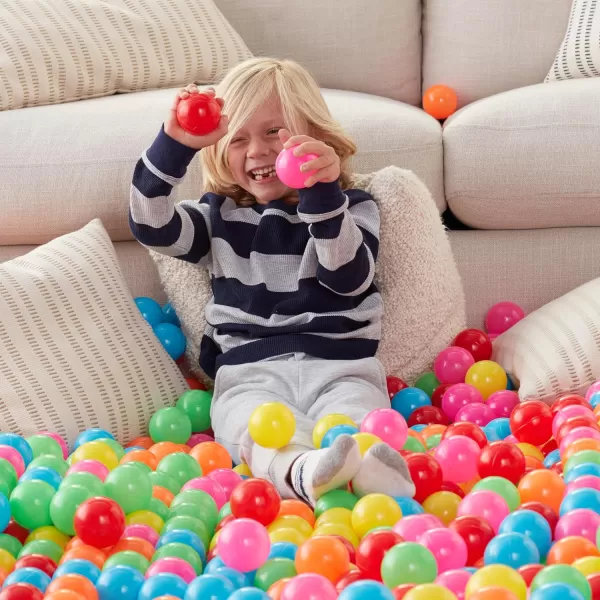 Amazon Basics BPA Free Crush Proof Plastic Pit Balls with Storage Bag Toddlers Kids 12 Months 1000 Count 1000 Balls 6 Pastel Colors6 Bright Colors 1000 Balls