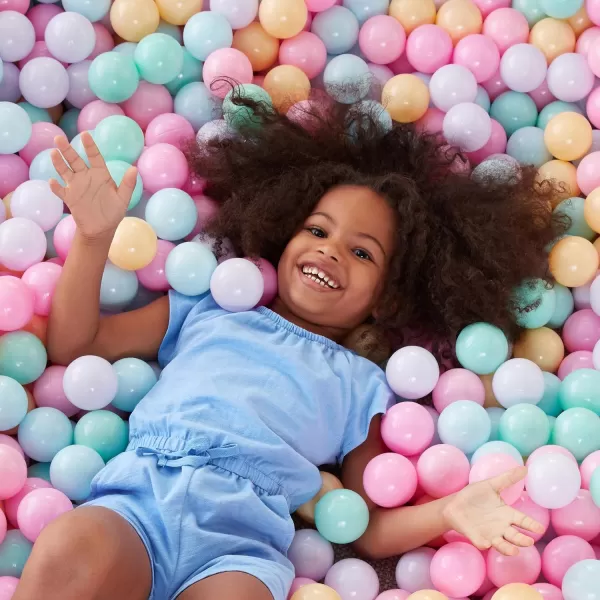 Amazon Basics BPA Free Crush Proof Plastic Pit Balls with Storage Bag Toddlers Kids 12 Months 1000 Count 1000 Balls 6 Pastel Colors6 Pastel Colors 1000 Balls