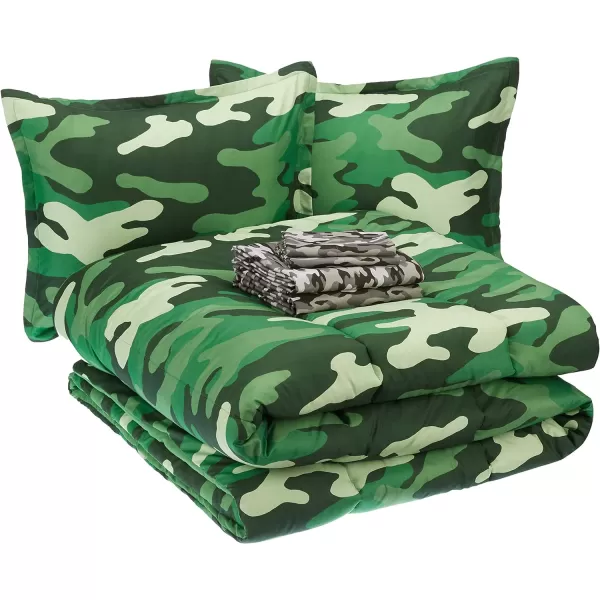 Amazon Basics Kids EasyWash Microfiber BedinaBag 7Piece Bedding Set FullQueen Camo CrewCamo Crew