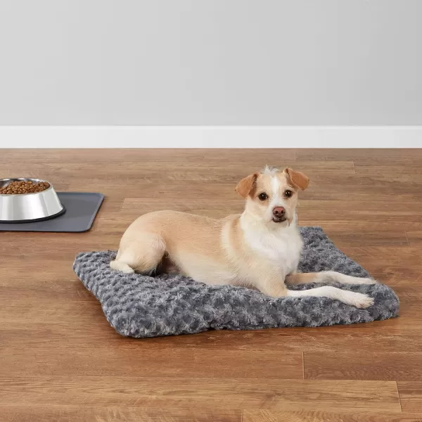 Amazon Basics Plush Pet Bed and Dog Crate Pad Small 29 x 21 x 3 Inches230L x 180W x 25Th