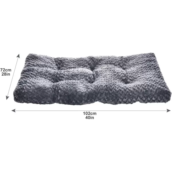 Amazon Basics Plush Pet Bed and Dog Crate Pad Small 29 x 21 x 3 Inches400L x 270W x 35Th