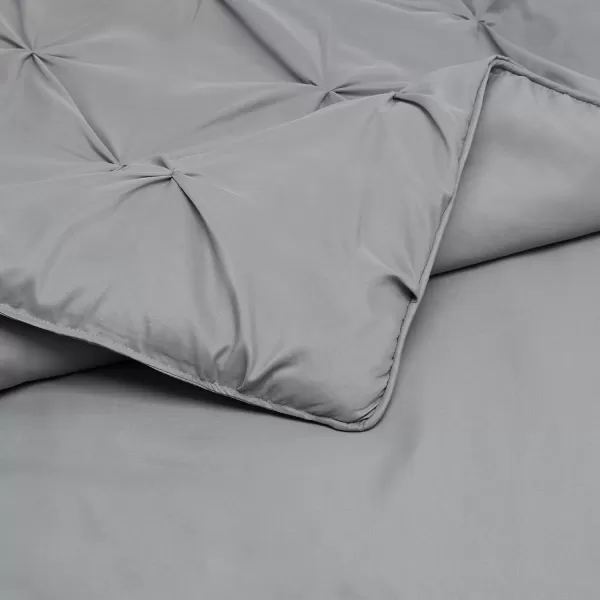 Amazon Basics AllSeason DownAlternative 3 Piece Comforter Bedding Set FullQueen Bright White PinchPleat With Piped EdgesDark Grey FullQueen