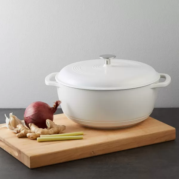 Amazon Basics Enameled Cast Iron Covered Round Dutch Oven 6 Quart Matte NavyMatte White 73 Quart