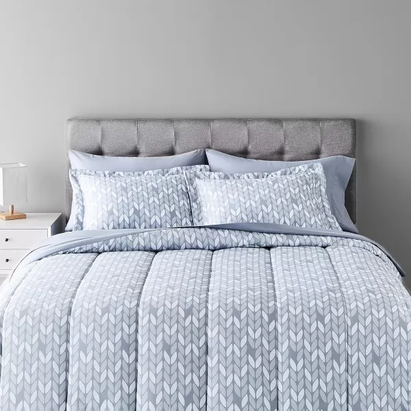 Amazon Basics Lightweight Microfiber BedinaBag Comforter 5Piece Bedding Set TwinTwin XL Navy with Simple PlaidGray Leaf FullQueen