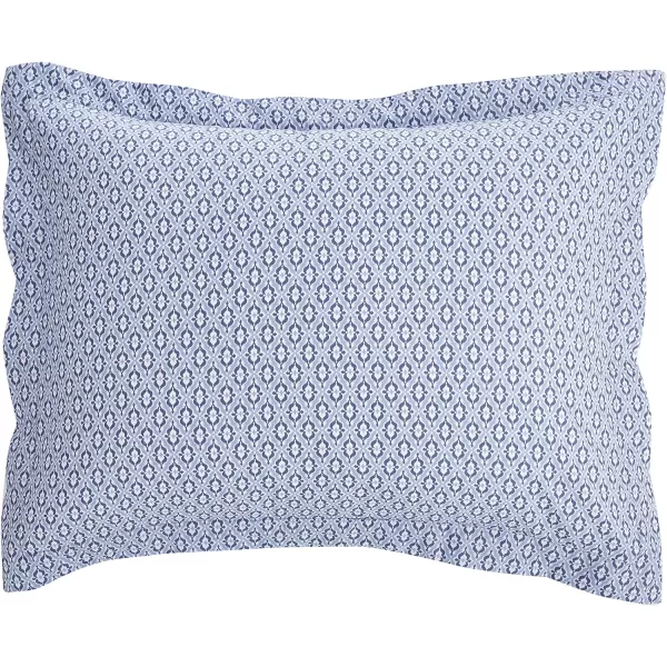 Amazon Basics Lightweight Microfiber Duvet Cover Set with Snap Buttons FullQueen Bright WhiteBlue Damask TwinTwin XL Zipper