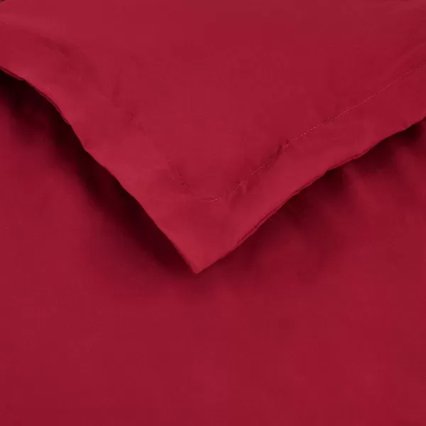 Amazon Basics Lightweight Microfiber Duvet Cover Set with Snap Buttons FullQueen Bright WhiteBurgundy FullQueen Zipper