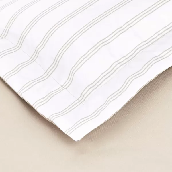 Amazon Basics Lightweight Microfiber Duvet Cover Set with Snap Buttons FullQueen Bright WhiteTaupe Stripe FullQueen Zipper