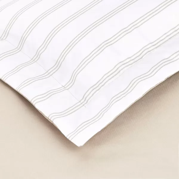 Amazon Basics Lightweight Microfiber Duvet Cover Set with Snap Buttons FullQueen Bright WhiteTaupe Stripe TwinTwin XL Zipper