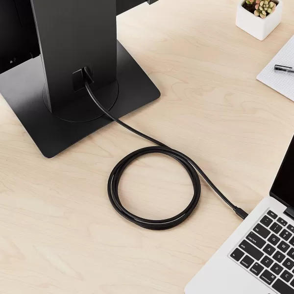 Amazon Basics Mini DisplayPort to DisplayPort Display Cable 4Kx2K GoldPlated Plugs 6 Foot Black6 Feet 1Pack