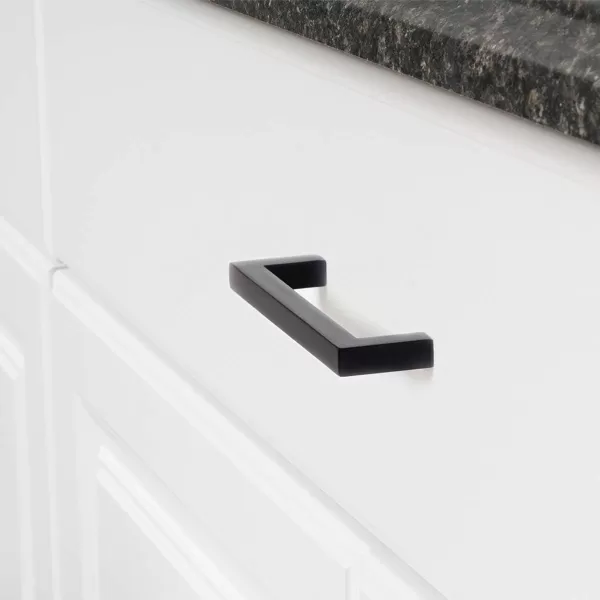 Amazon Basics Modern Square Cabinet Pull Handle 539inch Length 5inch Hole Center Golden Champagne 10pack413 in Length 375 in Hole Center Flat Black