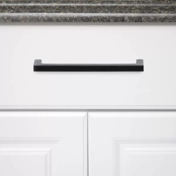 Amazon Basics Modern Square Cabinet Pull Handle 539inch Length 5inch Hole Center Golden Champagne 10pack539 in Length 5 in Hole Center Flat Black