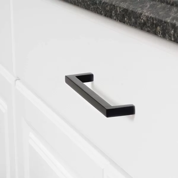 Amazon Basics Modern Square Cabinet Pull Handle 539inch Length 5inch Hole Center Golden Champagne 10pack539 in Length 5 in Hole Center Flat Black