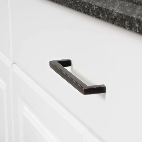 Amazon Basics Modern Square Cabinet Pull Handle 539inch Length 5inch Hole Center Golden Champagne 10pack539 in Length 5 in Hole Center Oil Rubbed Bronze