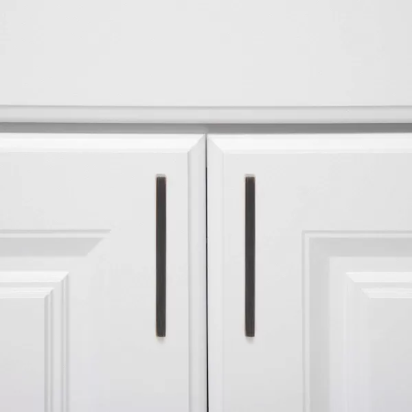 Amazon Basics Modern Square Cabinet Pull Handle 539inch Length 5inch Hole Center Golden Champagne 10pack539 in Length 5 in Hole Center Oil Rubbed Bronze