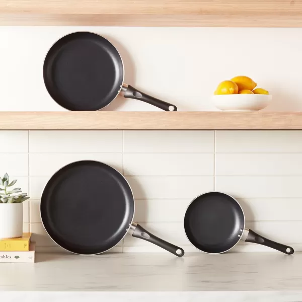 Amazon Basics NonStick Cookware 8Piece Set Pots and Pans Black3Piece Set