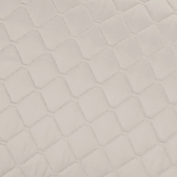 Amazon Basics Oversized Quilt Bed Set Embossed Coverlet and Sham  Twin Beige DiamondBeige FullQueen Diamond