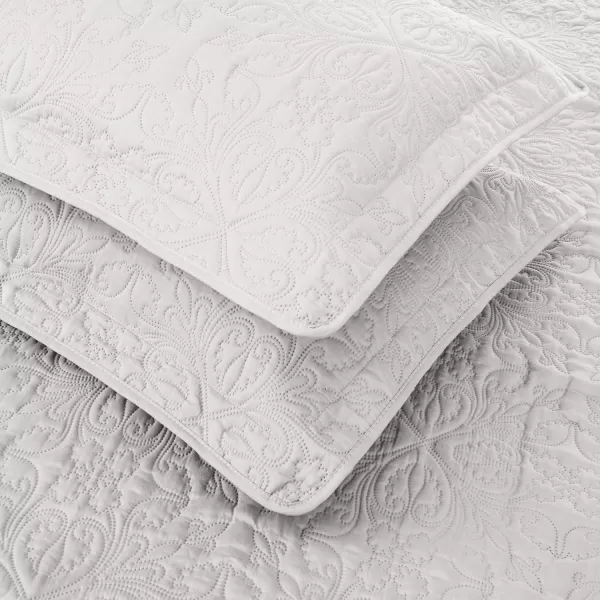 Amazon Basics Oversized Quilt Bed Set Embossed Coverlet and Sham  Twin Beige DiamondCream FullQueen Floral