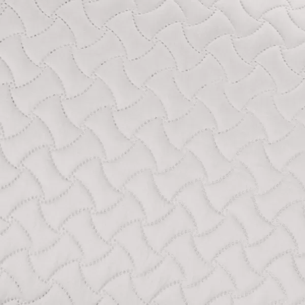 Amazon Basics Oversized Quilt Bed Set Embossed Coverlet and Sham  Twin Beige DiamondCream Twin Wave