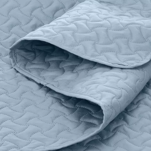 Amazon Basics Oversized Quilt Bed Set Embossed Coverlet and Sham  Twin Beige DiamondSpa Blue FullQueen Wave