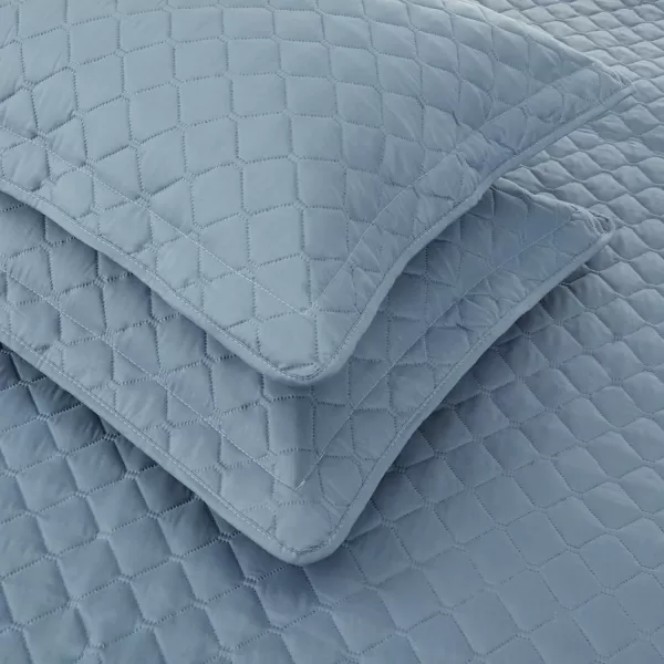 Amazon Basics Oversized Quilt Bed Set Embossed Coverlet and Sham  Twin Beige DiamondSpa Blue King Diamond