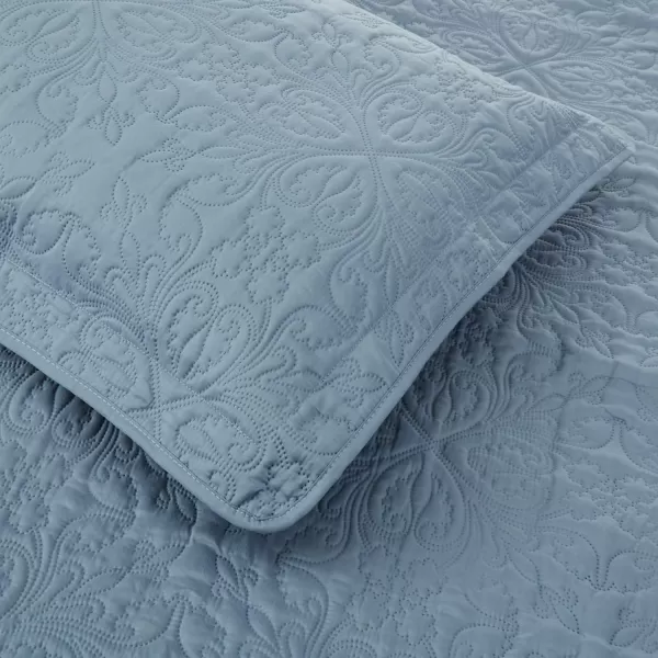 Amazon Basics Oversized Quilt Bed Set Embossed Coverlet and Sham  Twin Beige DiamondSpa Blue Twin Floral