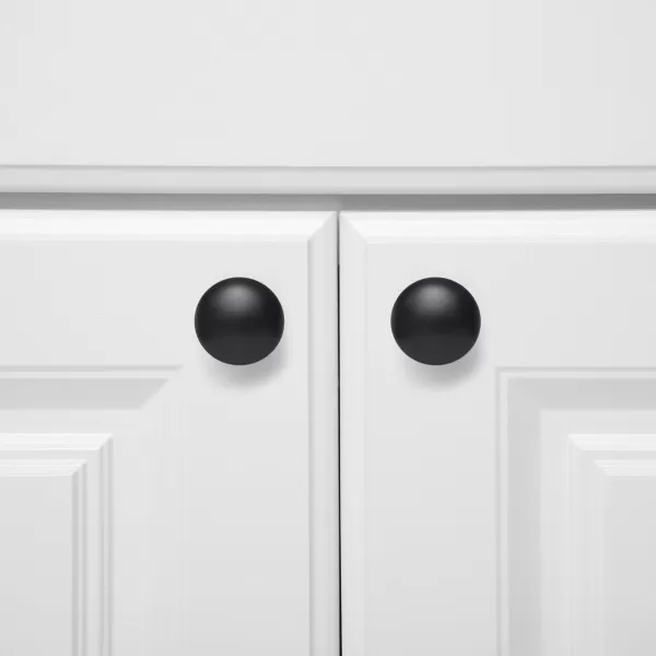 Amazon Basics Round Cabinet Knob 118inch Diameter Flat Black 10PackAmazon Basics Round Cabinet Knob 118inch Diameter Flat Black 10Pack
