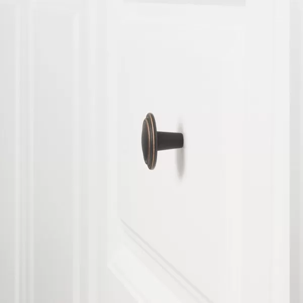 Amazon Basics Straight Top Ring Cabinet Knob 125inch Diameter Oil Rubbed Bronze 25PackOil Rubbed Bronze 10 Pack