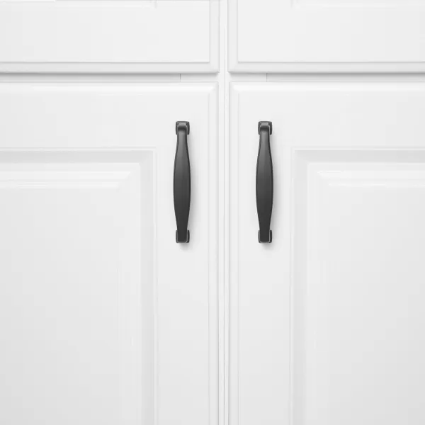 Amazon Basics Traditional Arch Cabinet Handle 438inch Length 375inch Hole Center Oil Rubbed Bronze 10packFlat Black
