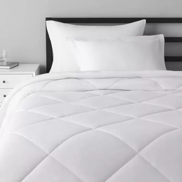 Amazon Basics 2Piece Cotton Blend Jersey Knit Comforter Set TwinTwin XL Dark Gray GeometricTwinTwin XL White