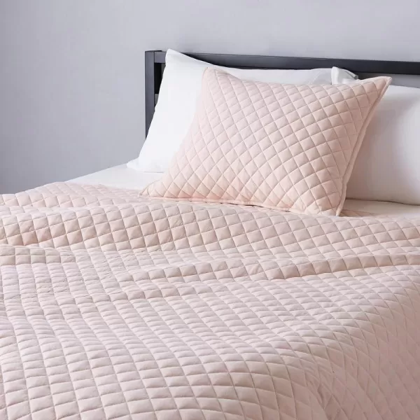 Amazon Basics Cotton Jersey 4Piece Bed Sheet Set King Oatmeal SolidBlush TwinTwin XL Quilt Set