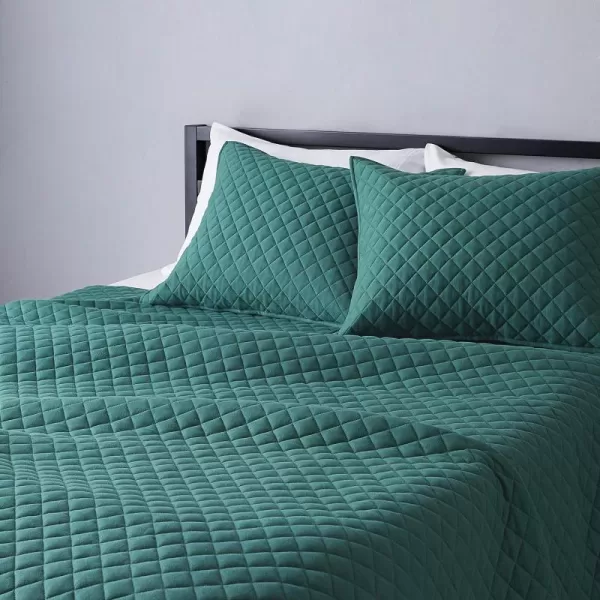 Amazon Basics Cotton Jersey 4Piece Bed Sheet Set King Oatmeal SolidDark Green King Quilt Set