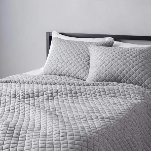 Amazon Basics Cotton Jersey 4Piece Bed Sheet Set King Oatmeal SolidLight Gray King Quilt Set