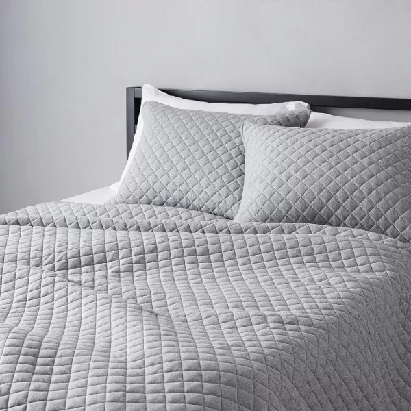 Amazon Basics Cotton Jersey 4Piece Bed Sheet Set King Oatmeal SolidLight Gray Queen Quilt Set