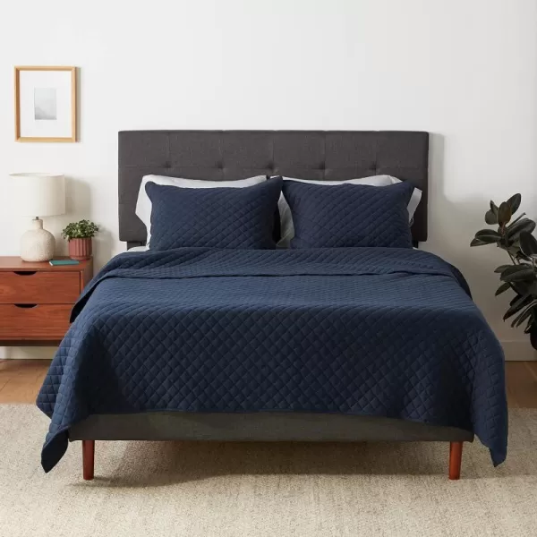 Amazon Basics Cotton Jersey 4Piece Bed Sheet Set King Oatmeal SolidNavy Blue Queen Quilt Set