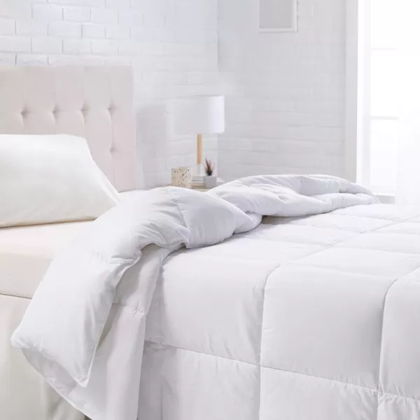 Amazon Basics Down Alternative Bedding Comforter Duvet Insert FullQueen White LightKing AllSeason